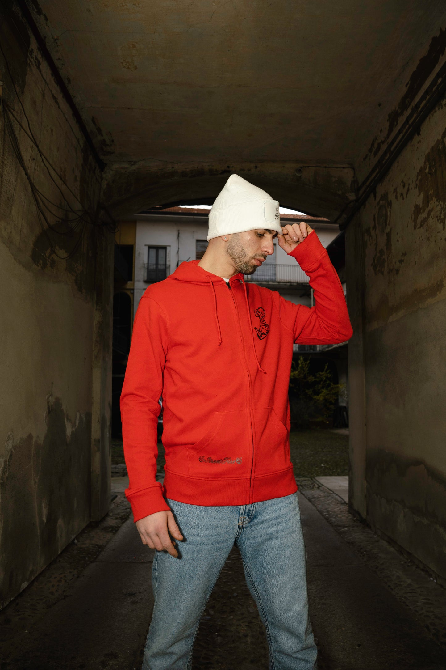 Felpa con Zip ( Rossa Logo NO color)