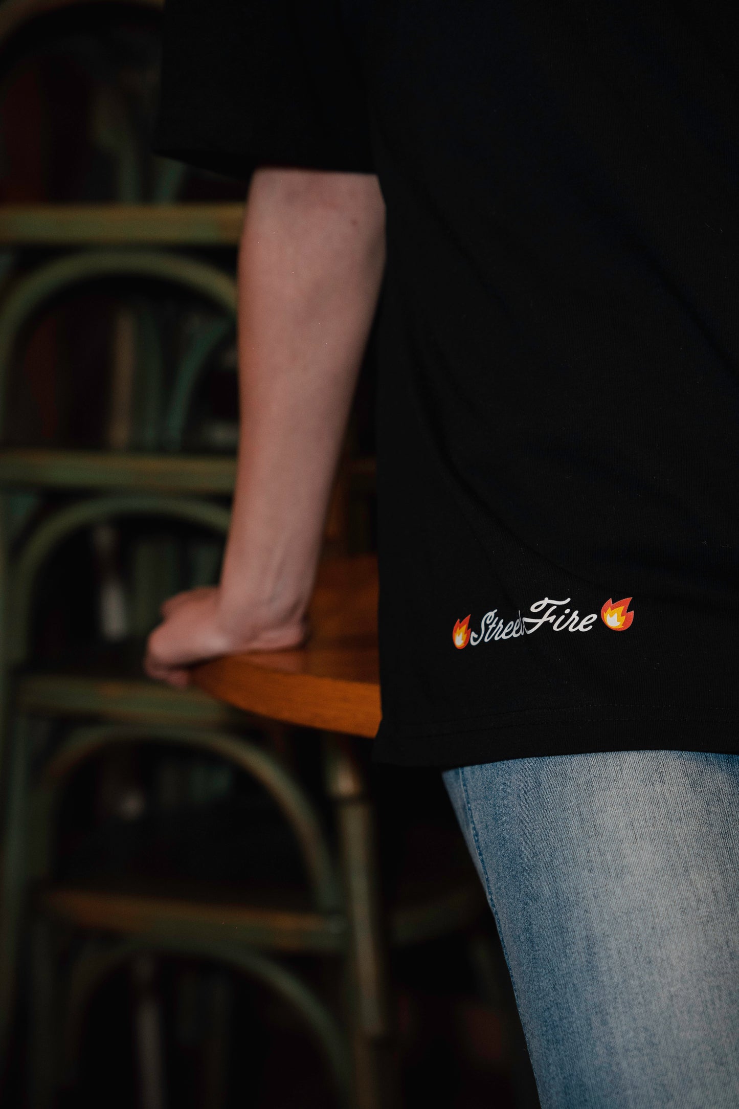 T-Shirt (regular) StreetFire® NERA (Logo Colorato)