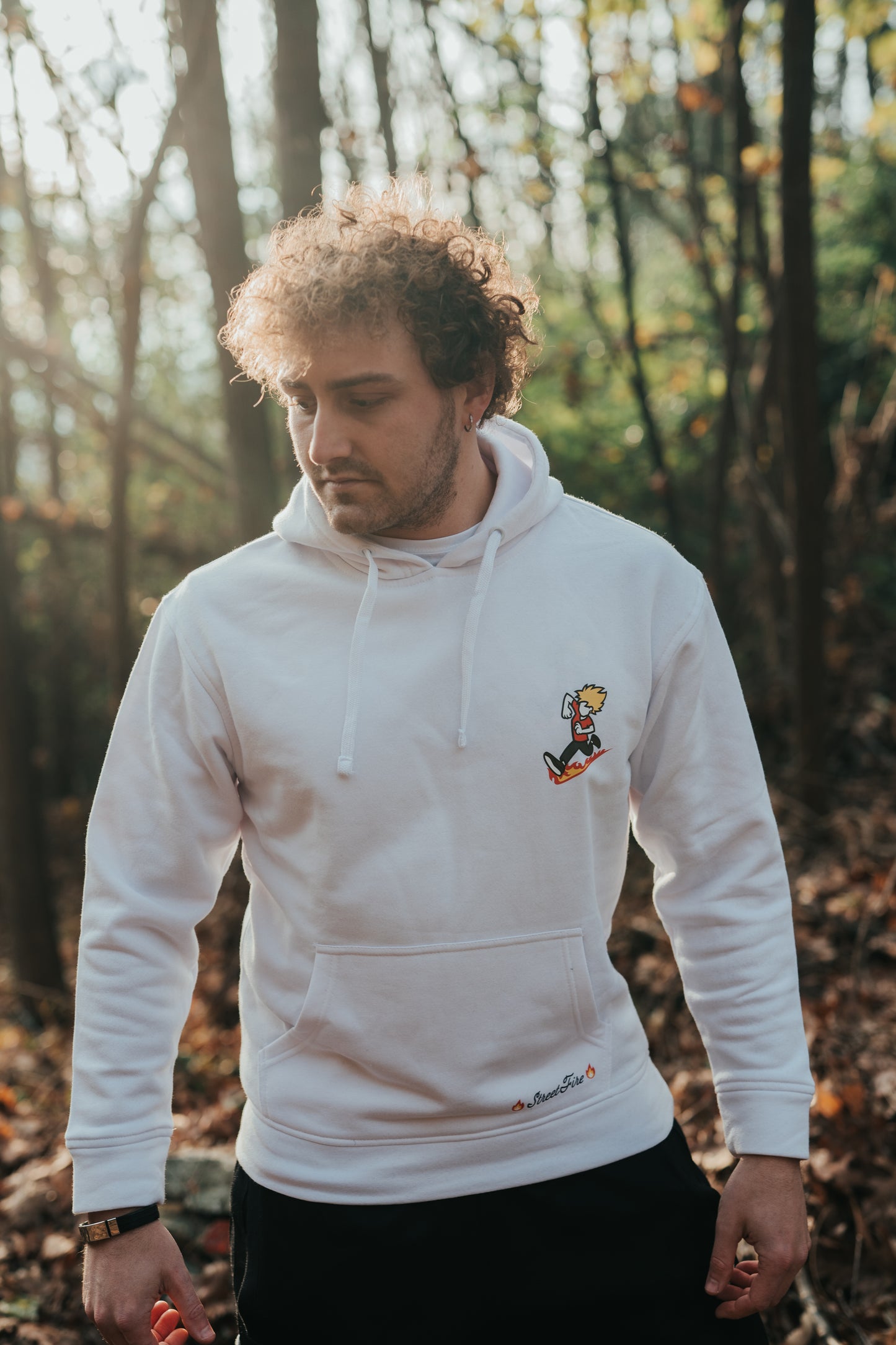 Felpa StreetFire® - Fit Classico BIANCA (Logo Colorato)
