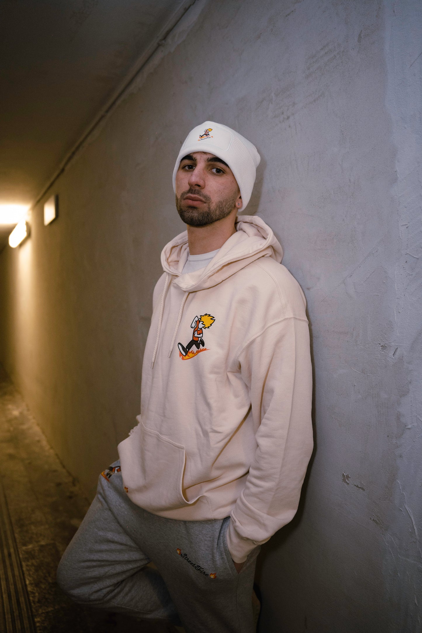 Felpa StreetFire® - Fit  Classico (OFF WHITE logo colorato)